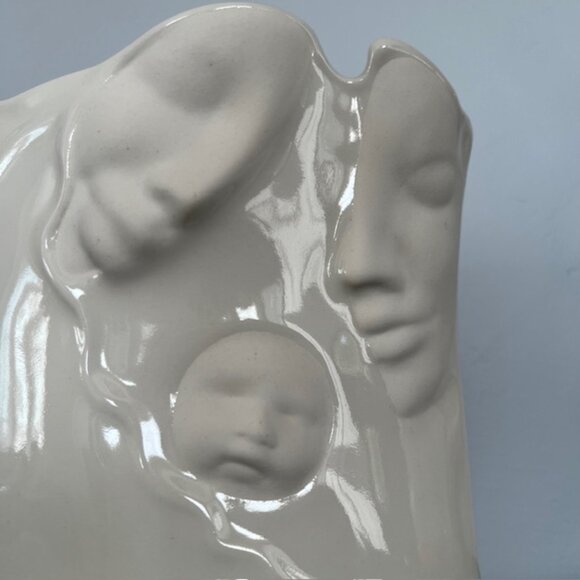 Sara Lund Blue Sky Porcelain - Bisque / White Vase - Father - Mother - Child - Picture 5 of 11